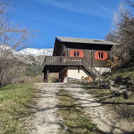Chalet Mountain In Beauvezer