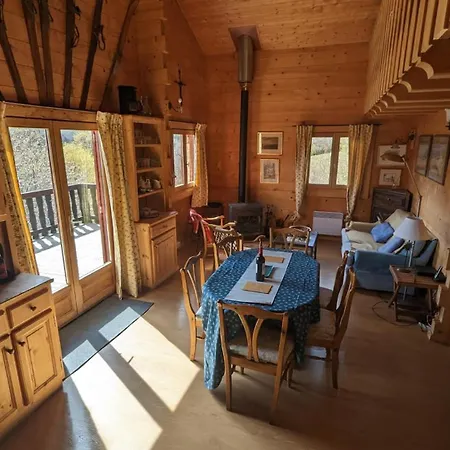 Chalet Mountain In Beauvezer