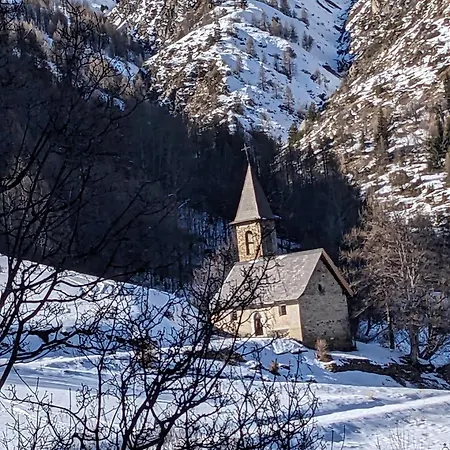 Alpehytte Mountain In Beauvezer